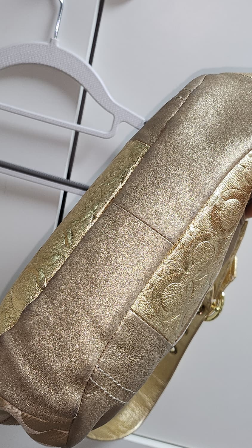 코치 메탈 패치워크 빈티지 버클 숄더백 상품이미지4