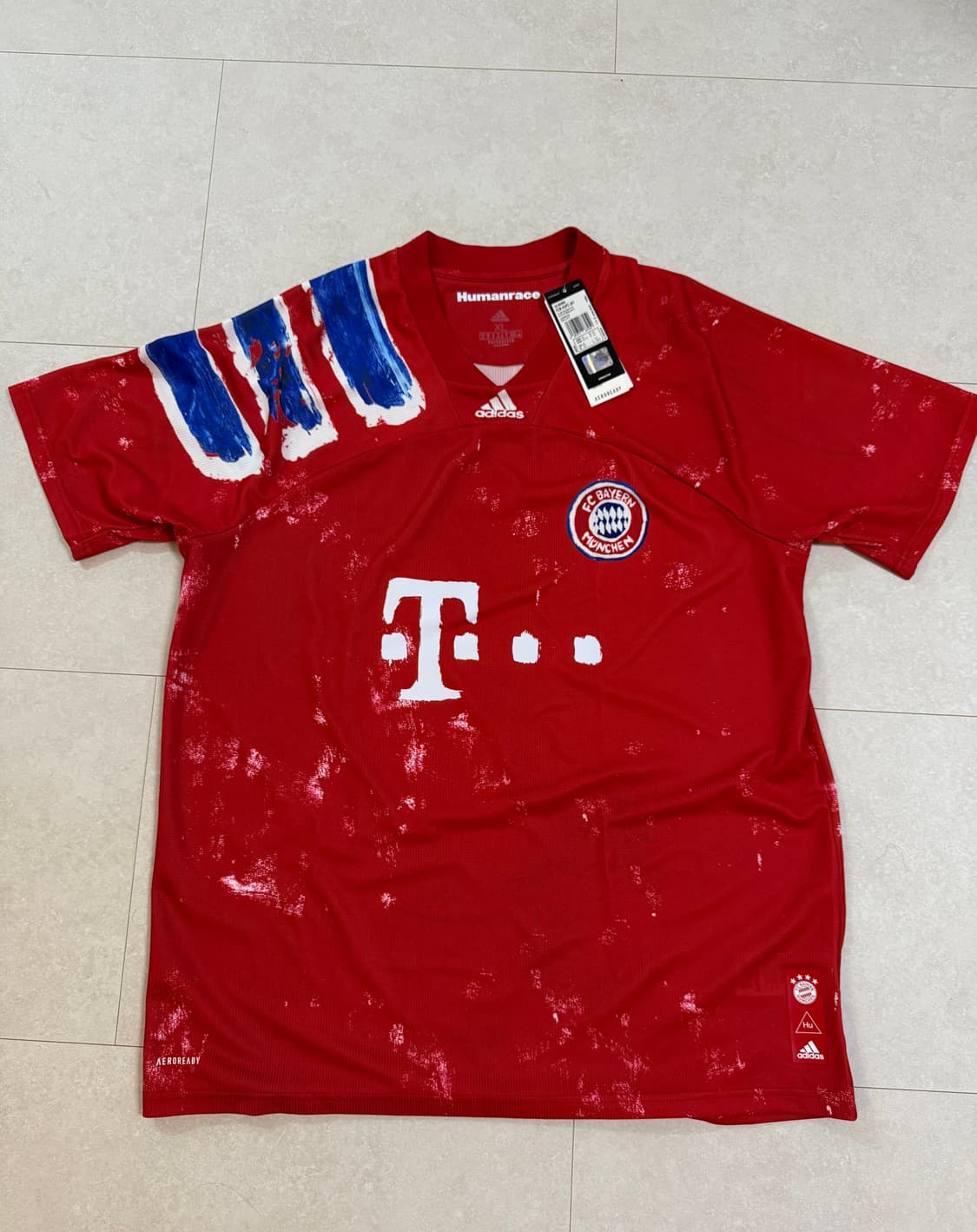 새제품) 아디다스 휴먼레이스 뮌헨 콜라보 유니폼 XL 상품이미지1
