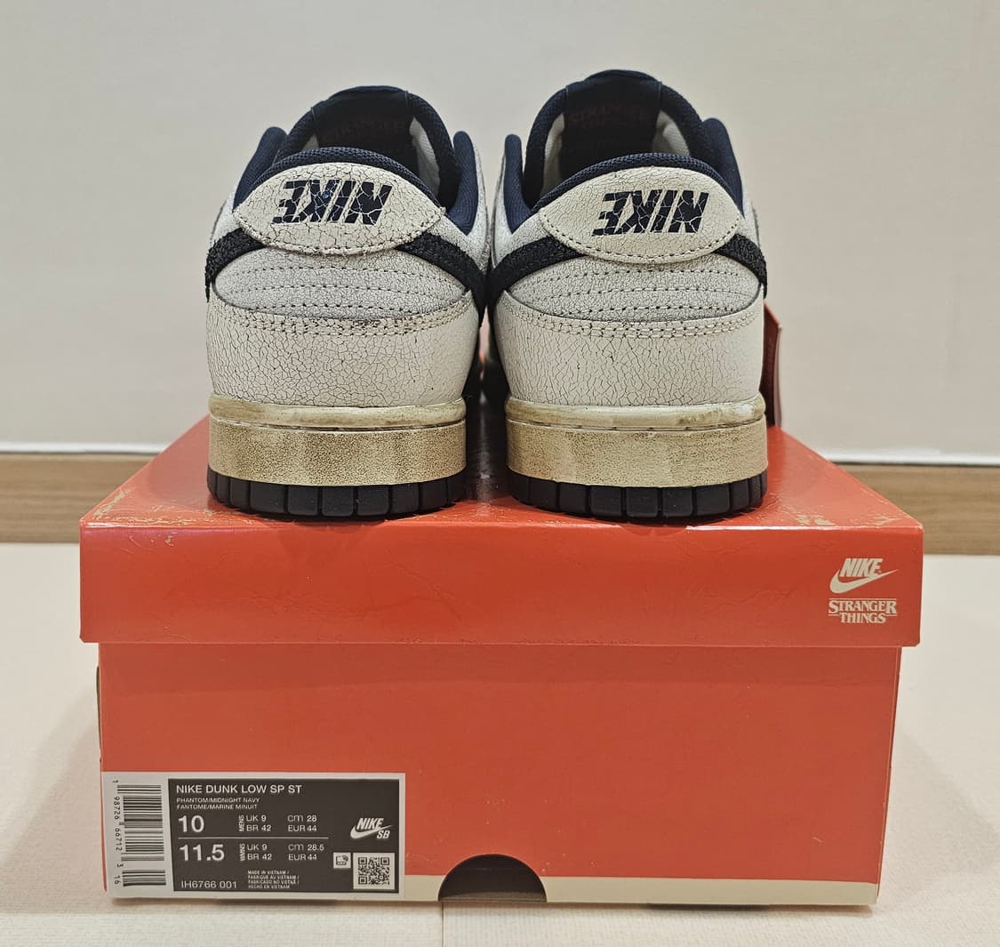 [새상품] 나이키 덩크 로우 X 기묘한 이야기 (size 280) 상품이미지5