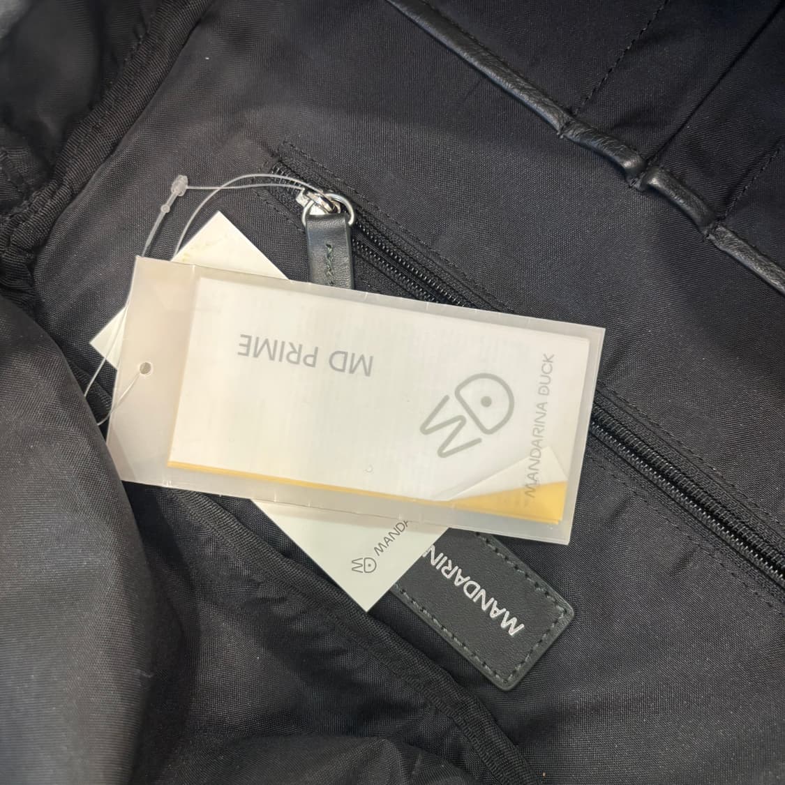 정품 만다리나덕 가죽 백팩     상품이미지6