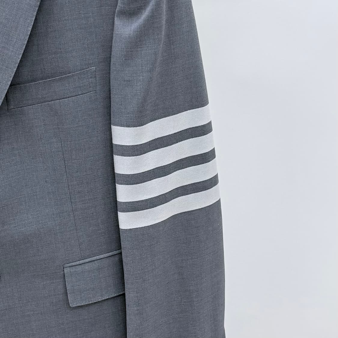 [미사용/3] 톰브라운 사선완장 위브 블레이저 자켓 정장 그레이 상품이미지2