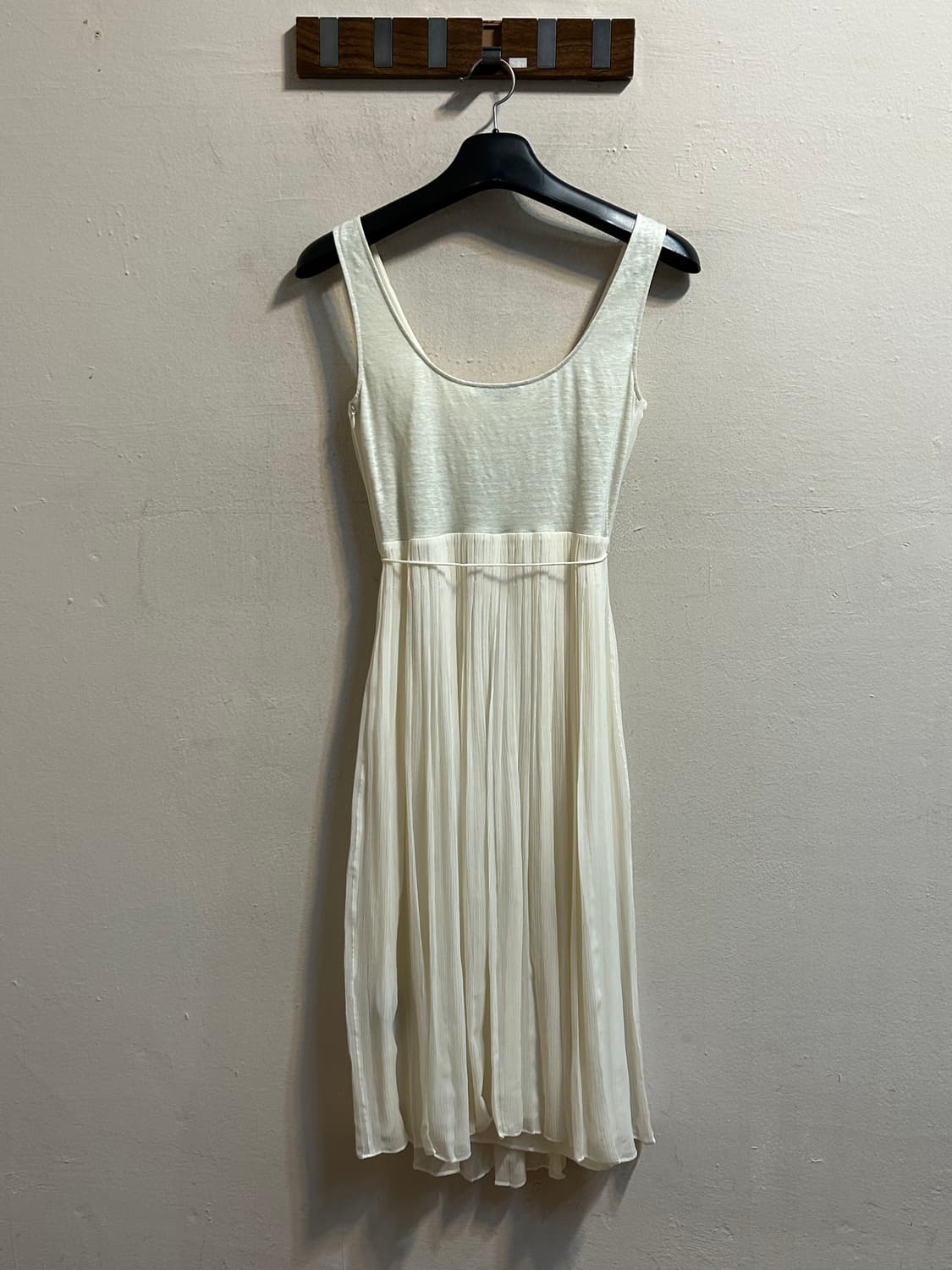 버버리 브릿 실크 플리츠 미디 드레스 상품이미지4