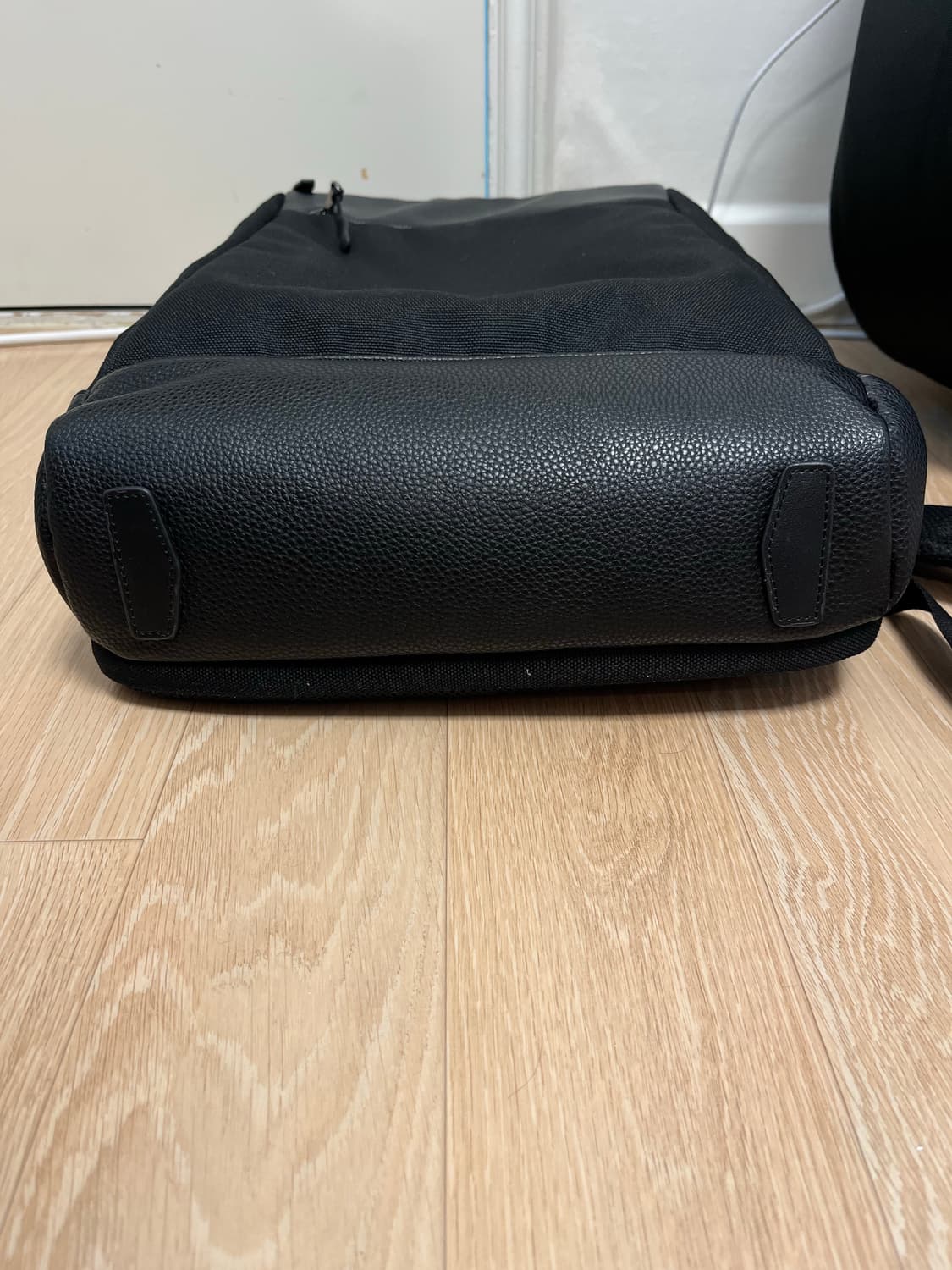 해지스 Hazzys 가죽 블랙 백팩 상품이미지7