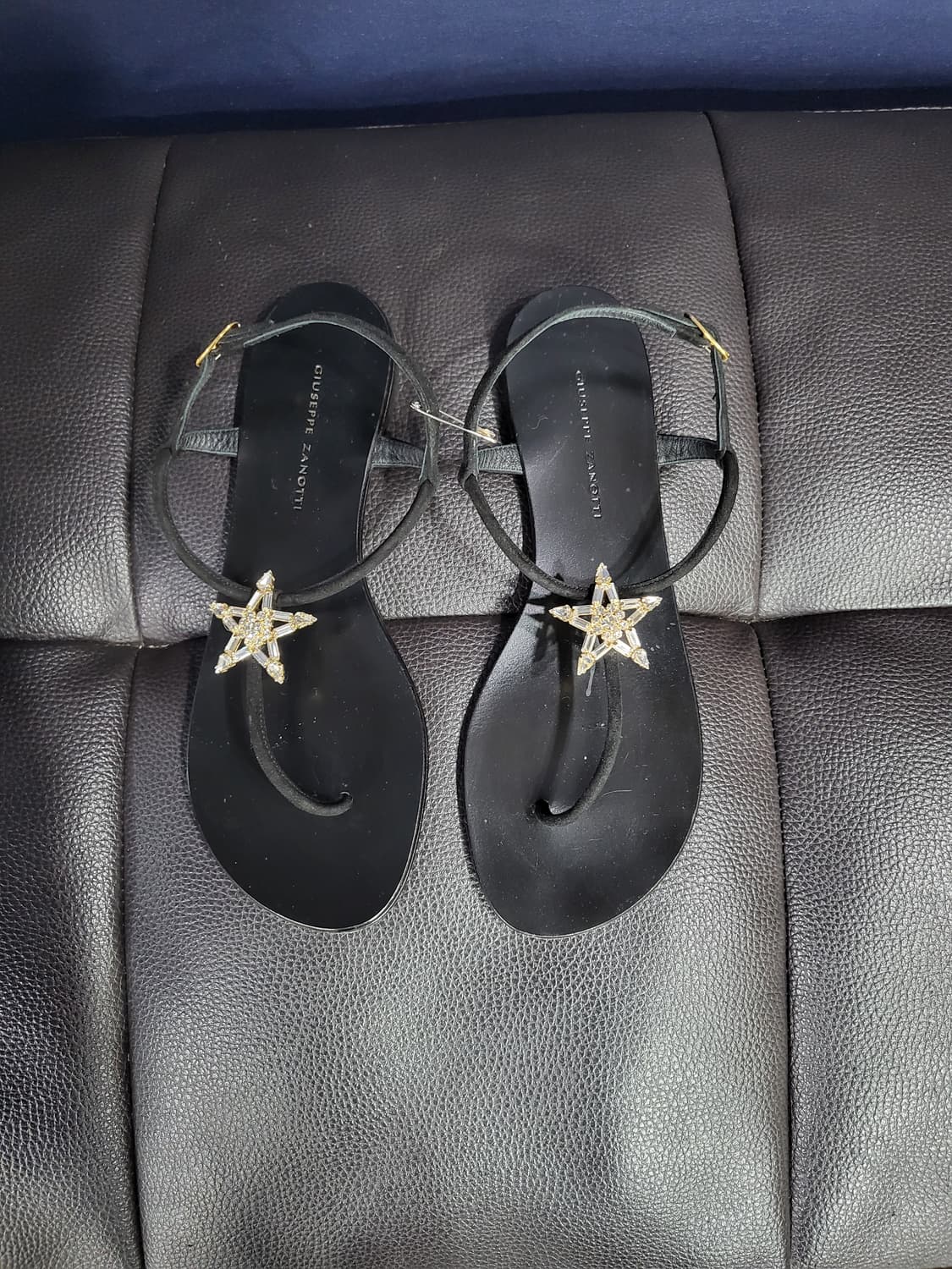 주세페 자노티 홀리 스타 크리스탈 샌들 상품이미지1