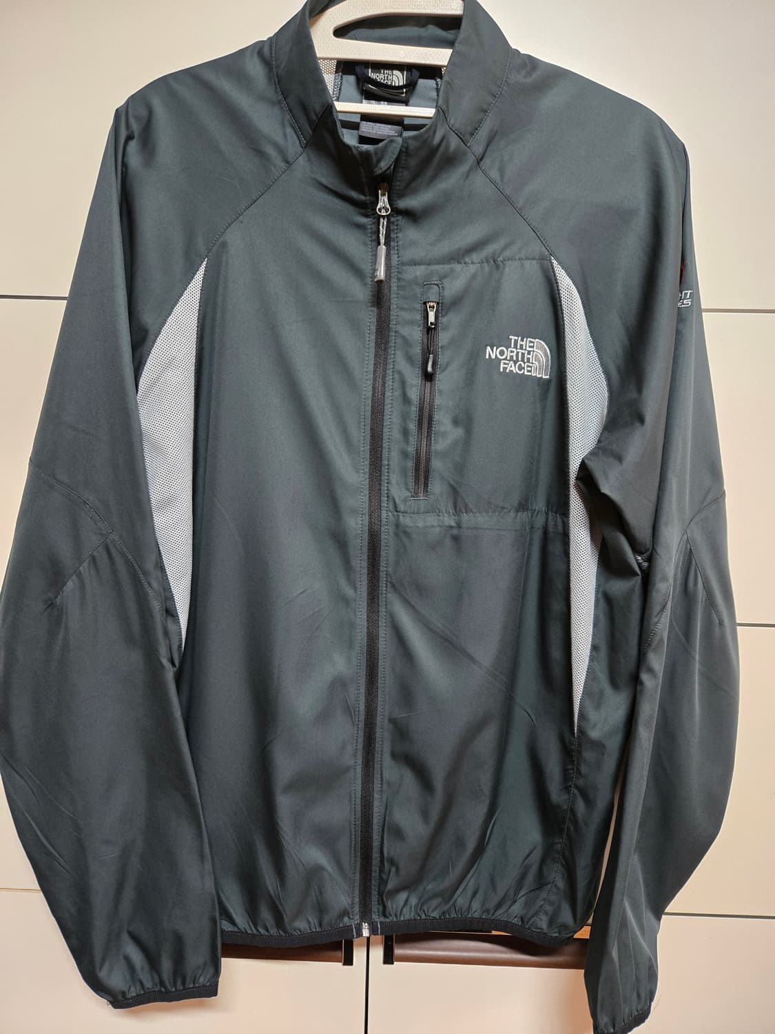 노스페이스 남성 딥그린 바람막이 점퍼 상품이미지1