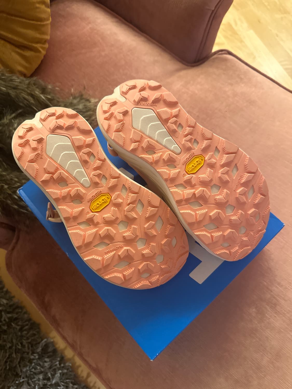 (새상품) 호카 인피니 하이크 TC 샌들 hoka infini 상품이미지3