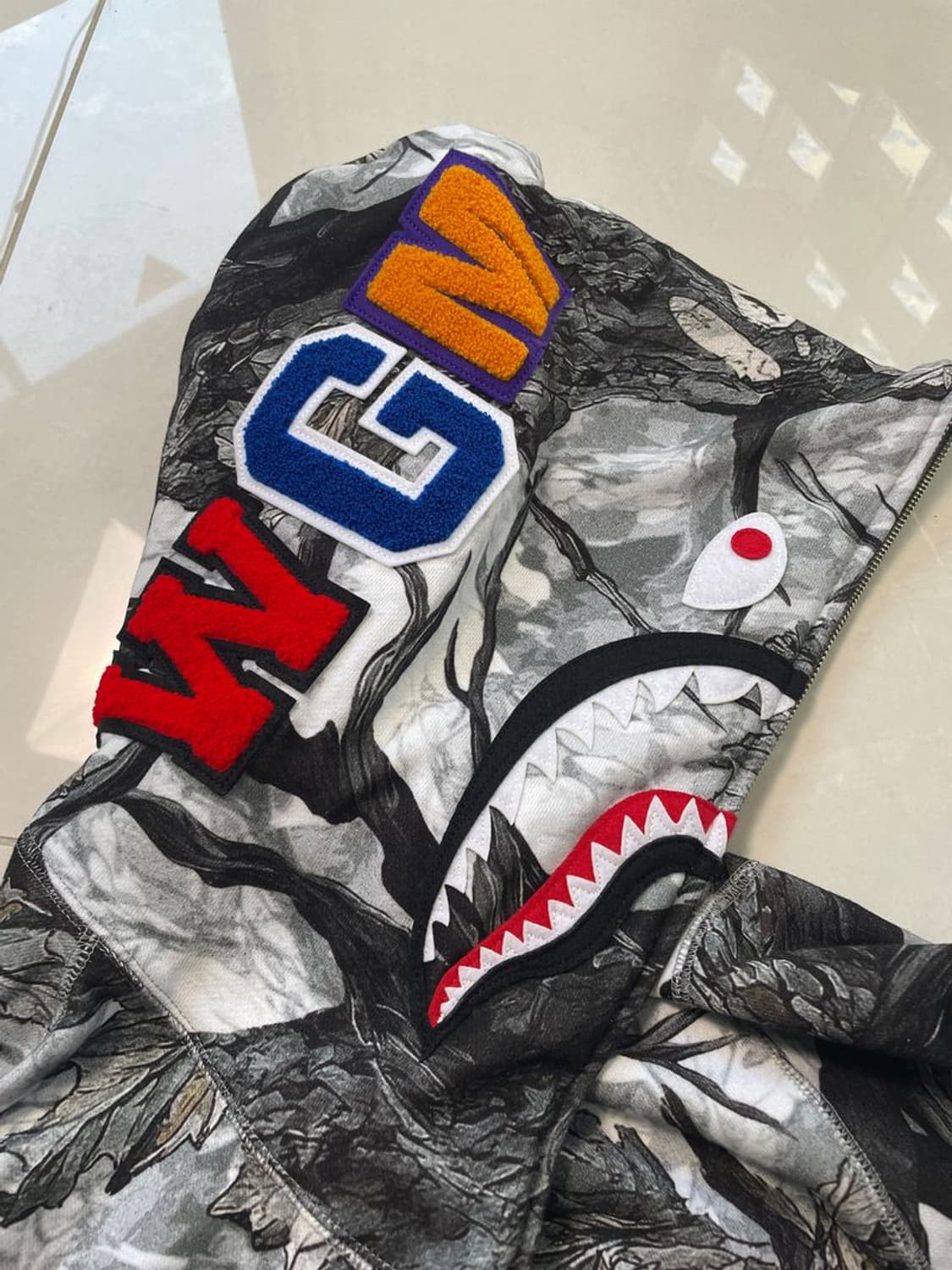 TREE EDGE CAMO SHARK 트리 엣지 카모 샤크 풀집업 후디 상품이미지3