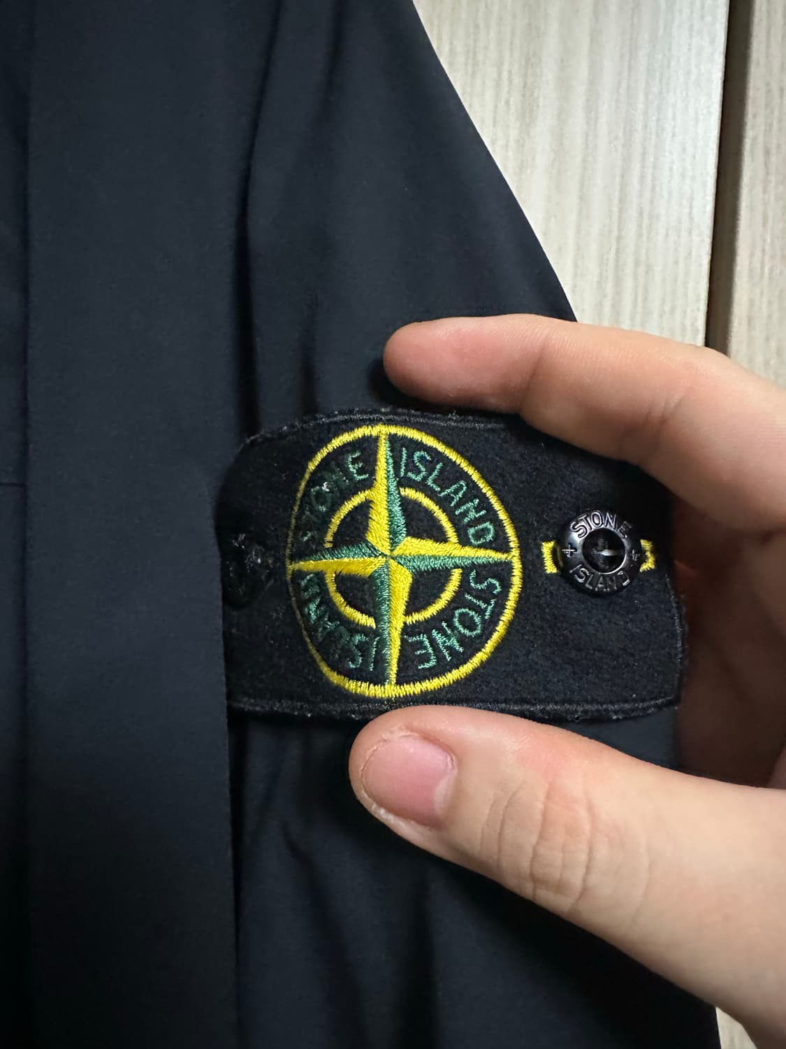 스톤아일랜드 스킨터치 나일론 자켓 (L/103) 상품이미지2