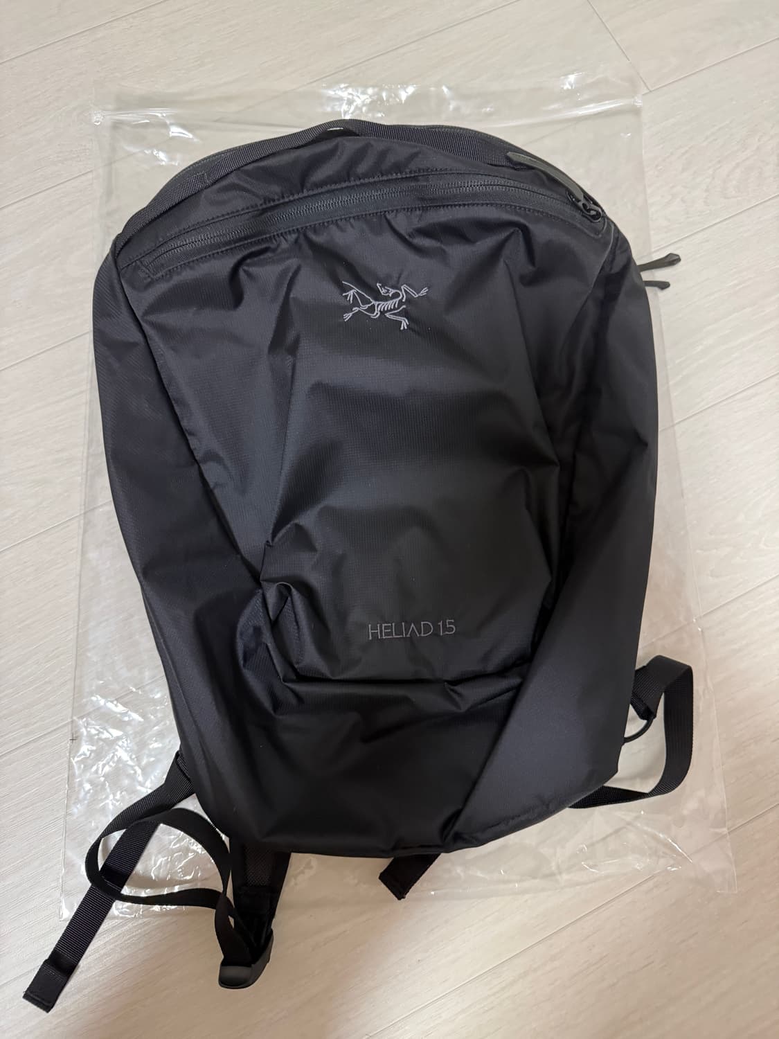 아크테릭스 헬리아드 15 백팩 블랙 상품이미지2