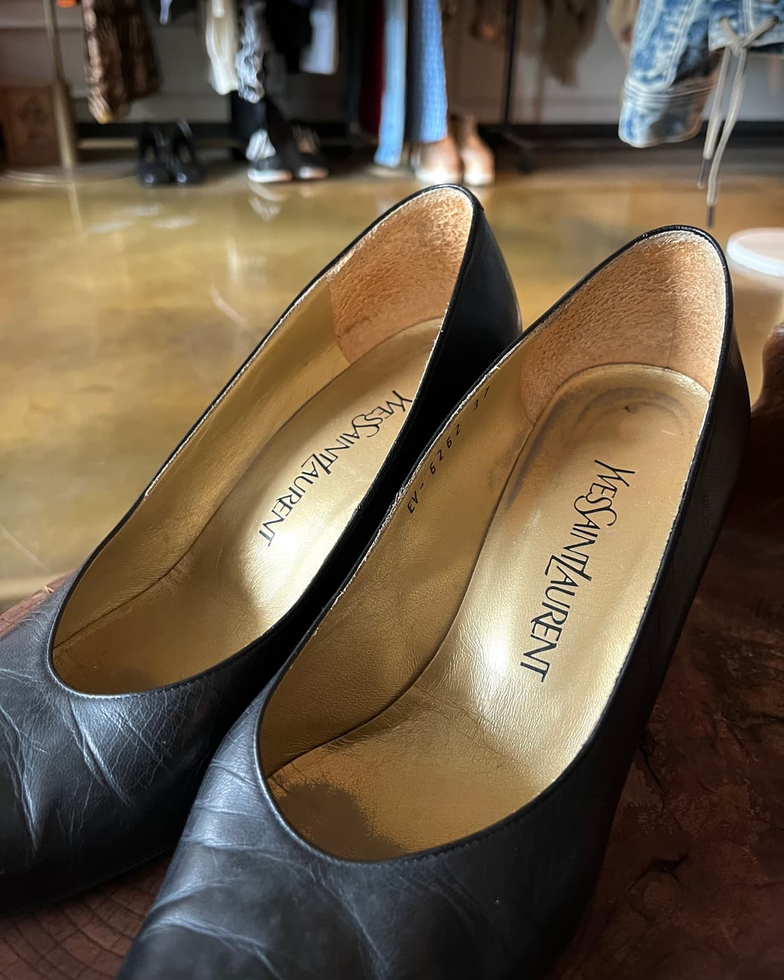 80-90s Old YSL Archive Leather Pumps 상품이미지3