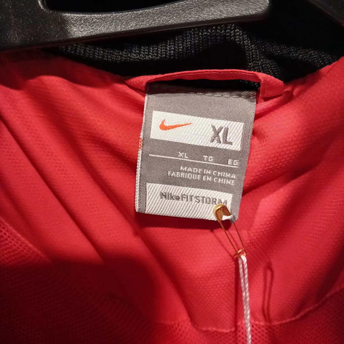 나이키 올드스쿨 바람막이 레드 상품이미지3