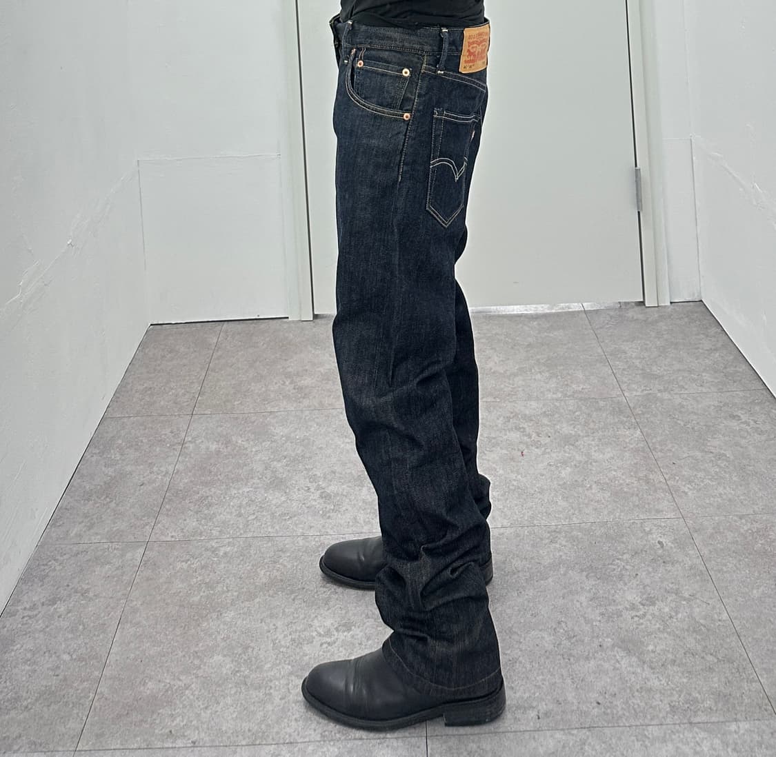 Levi’s 541 Dark Rinse Denim Jeans 상품이미지3