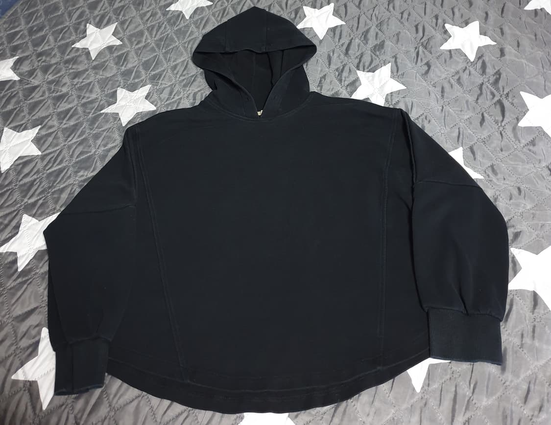 플라스틱아일랜드 크롭 가오리핏 후드티 블랙 (M) 상품이미지1