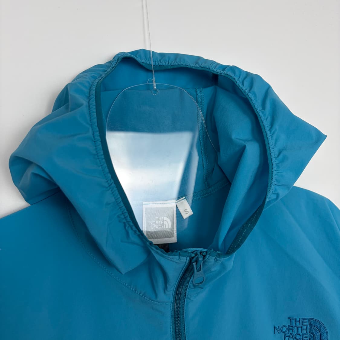 노스페이스 마운틴 소프트쉘 바람막이 자켓 상품이미지2