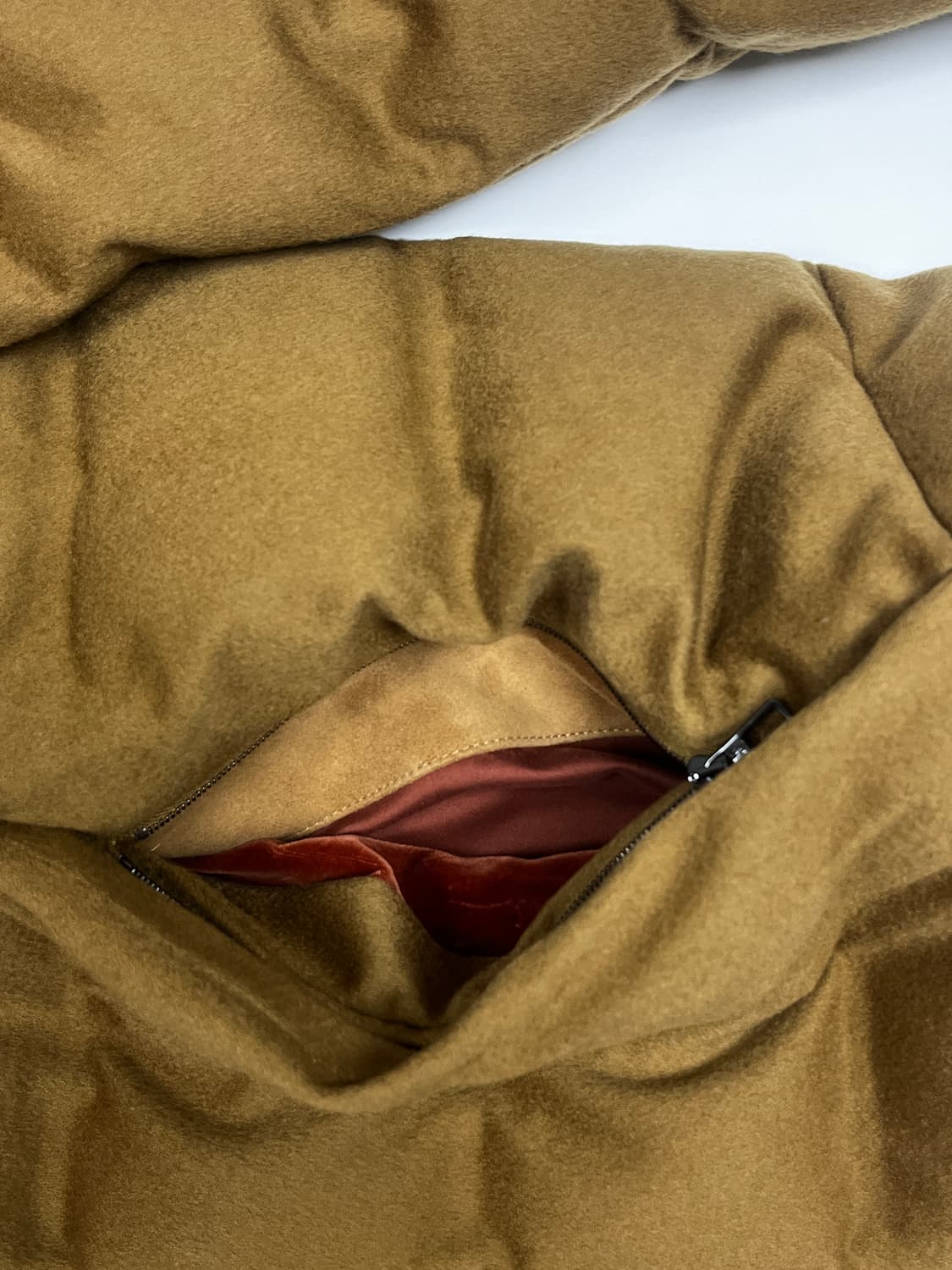 로로피아나 캐시미어 구스다운 패딩 M(100-105)(새상품/C.O.L. 상품이미지4