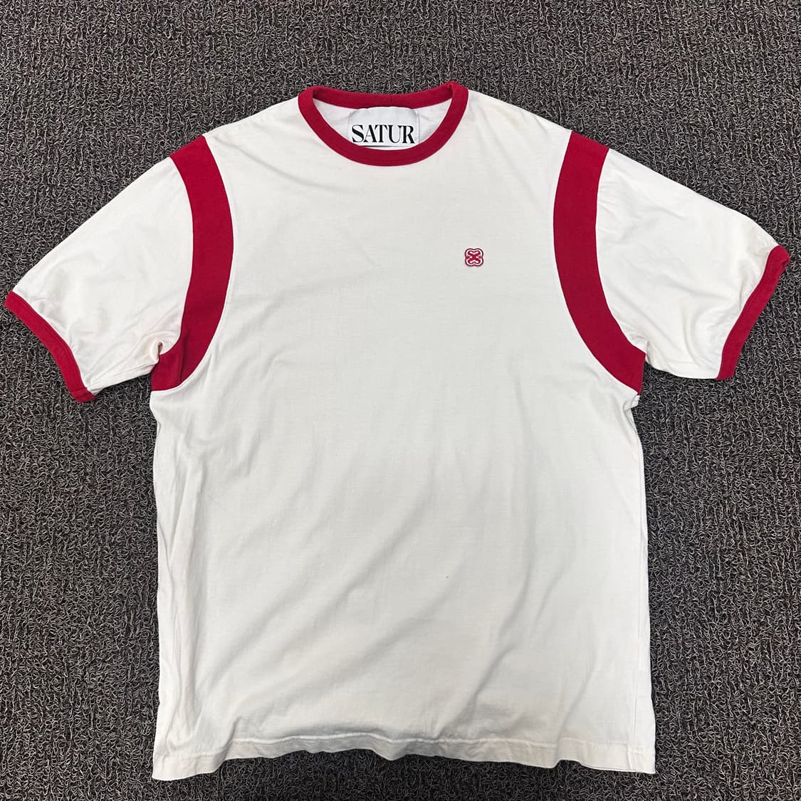 SATUR 세터 반팔 티셔츠 크림색 105(XL) 상품이미지1