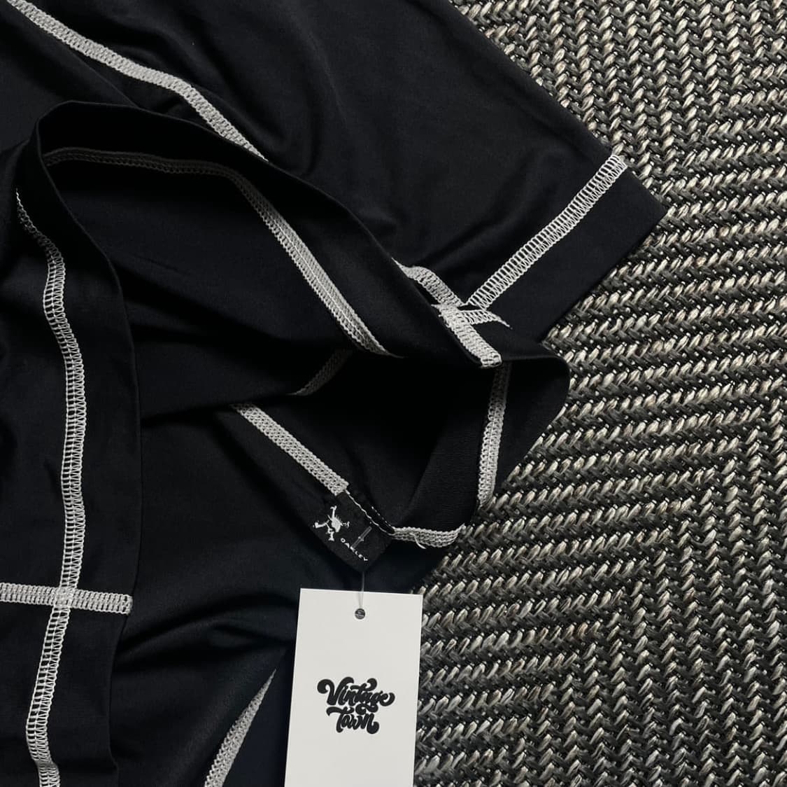 오클리 아이콘로고 스티치 디테일 트레이닝 탑o 2922 상품이미지4