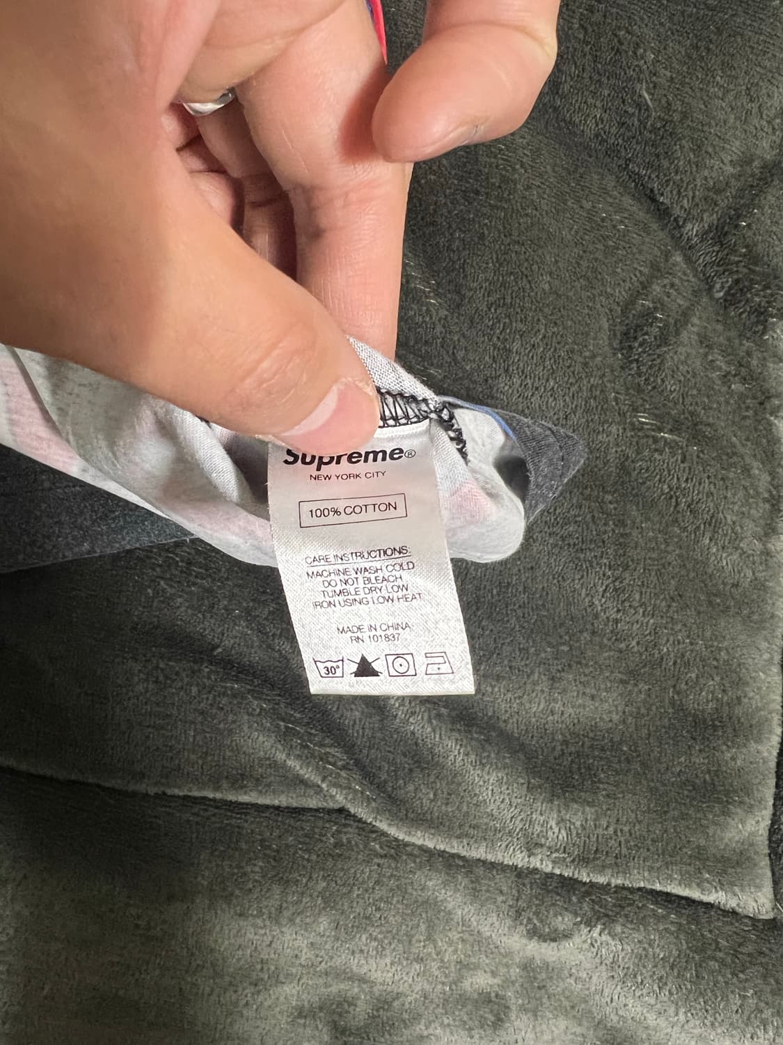 슈프림 666반팔 상품이미지4