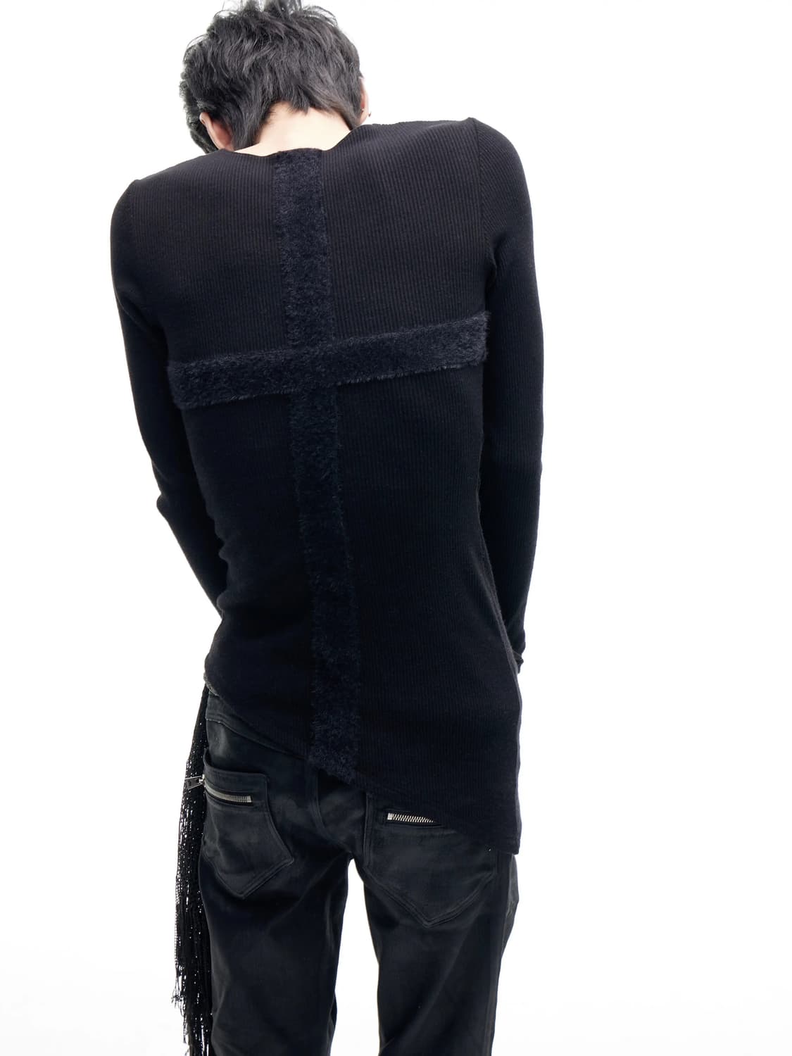 CrossLine Ribbed Slim-Fit Sweater 상품이미지1