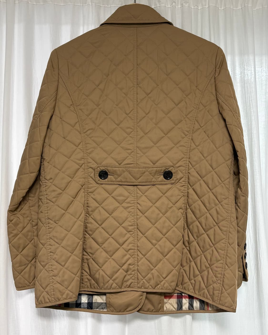 버버리 런던 다이아몬드 퀼팅 자켓 상품이미지2