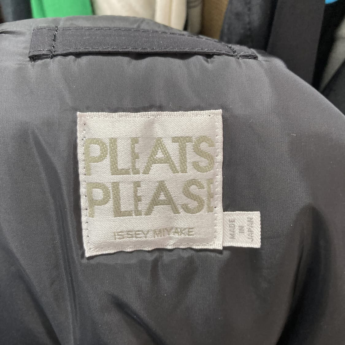 이세이미야케 플리츠플리즈 패딩베스트 정품 F  상품이미지4