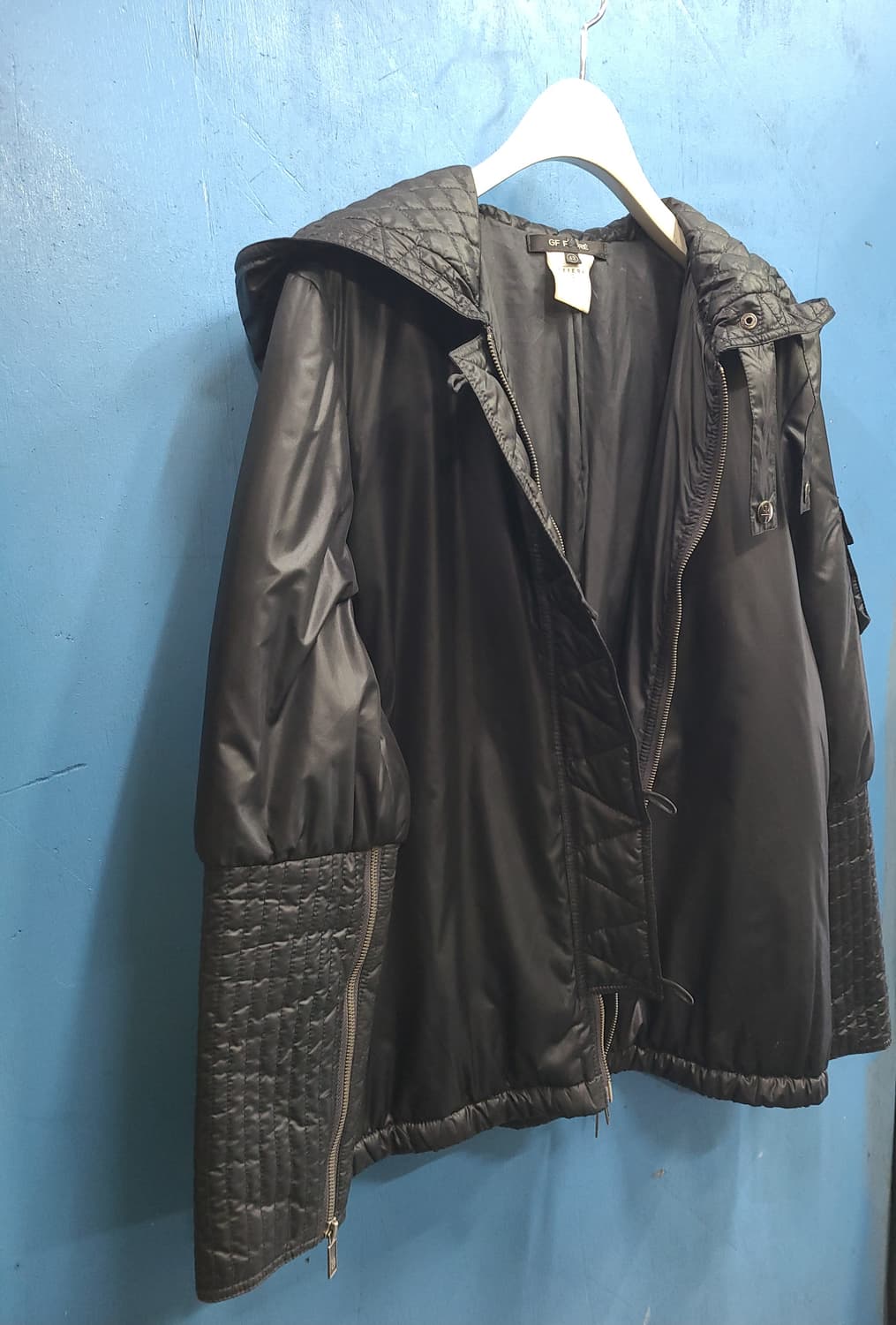 희귀 이태리명품 잔프랑코페레 후드패딩 상품이미지1