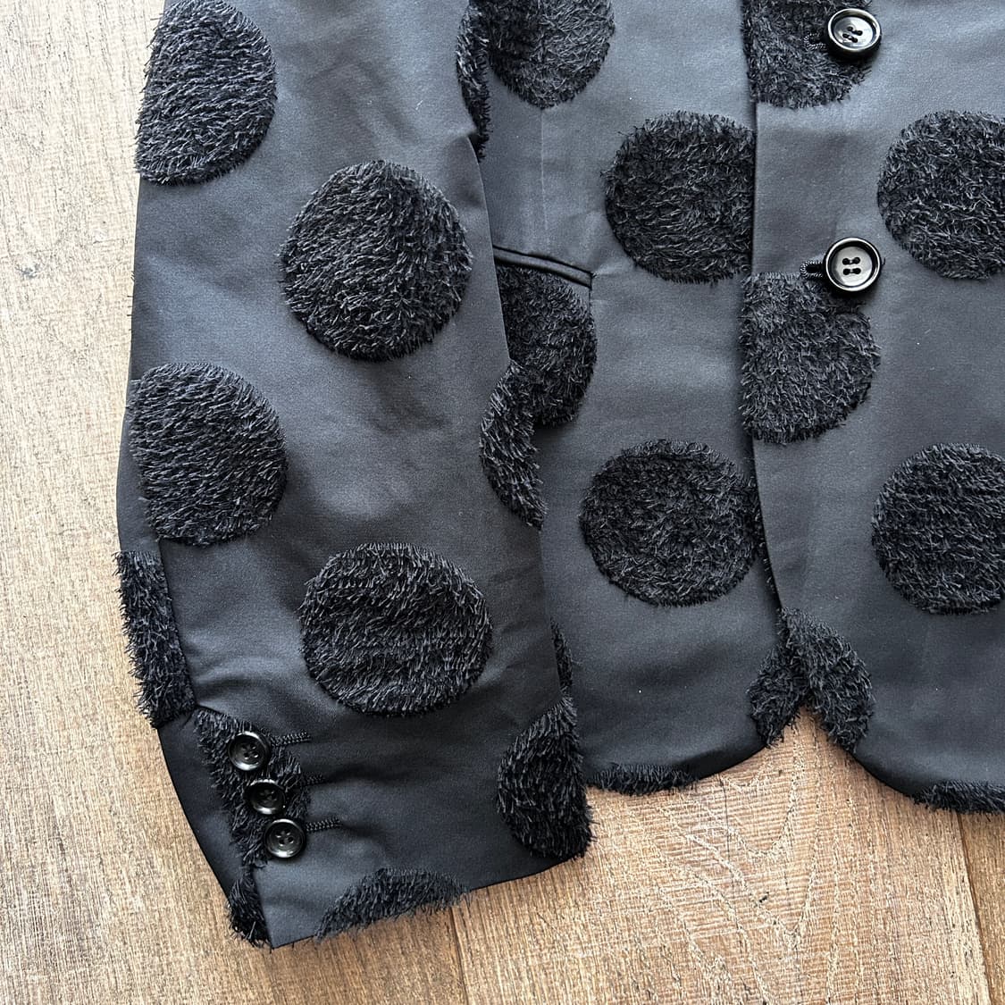 Fluffy Big Dot Jacket 상품이미지5