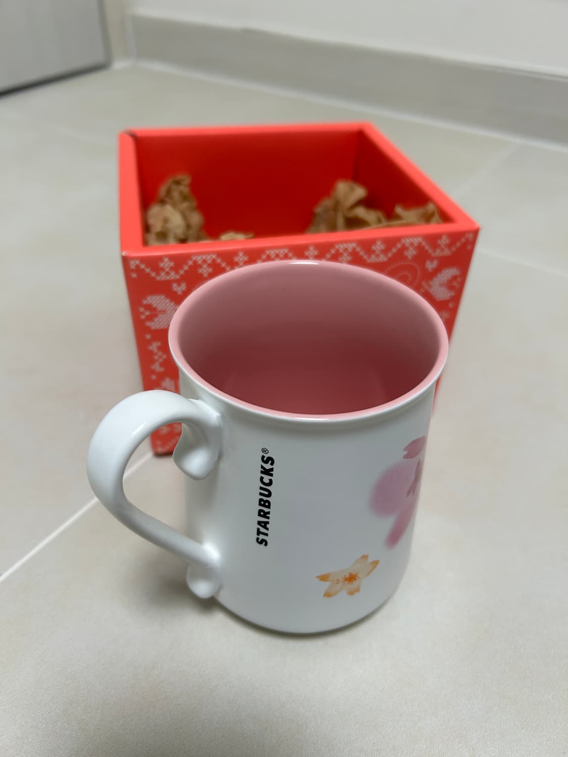 2015년 스타벅스 벚꽃 머그컵 상품이미지2