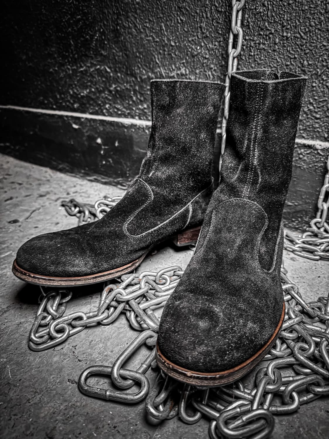 NO ID. – Black Suede Zip Boots 상품이미지4