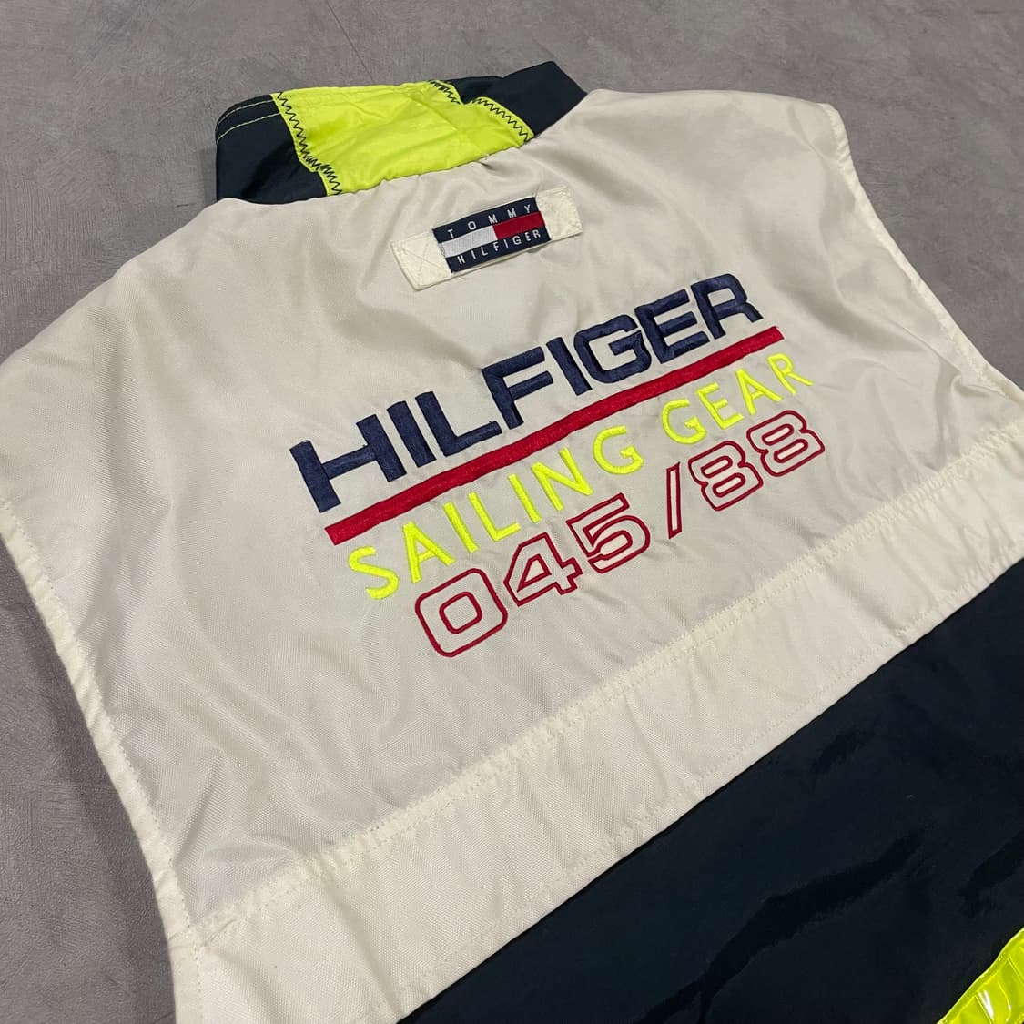 90s 타미힐피거 베스트 (105) 상품이미지4