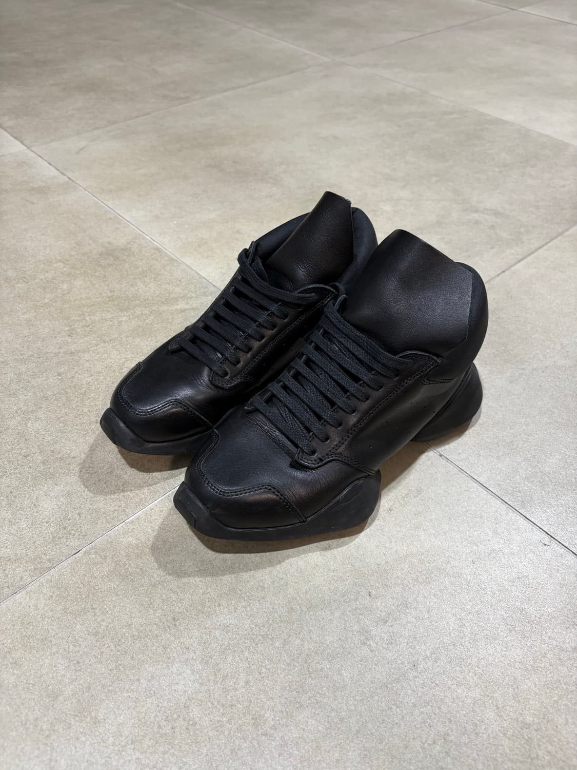 릭오웬스 아디다스 비셔스러너 상품이미지1