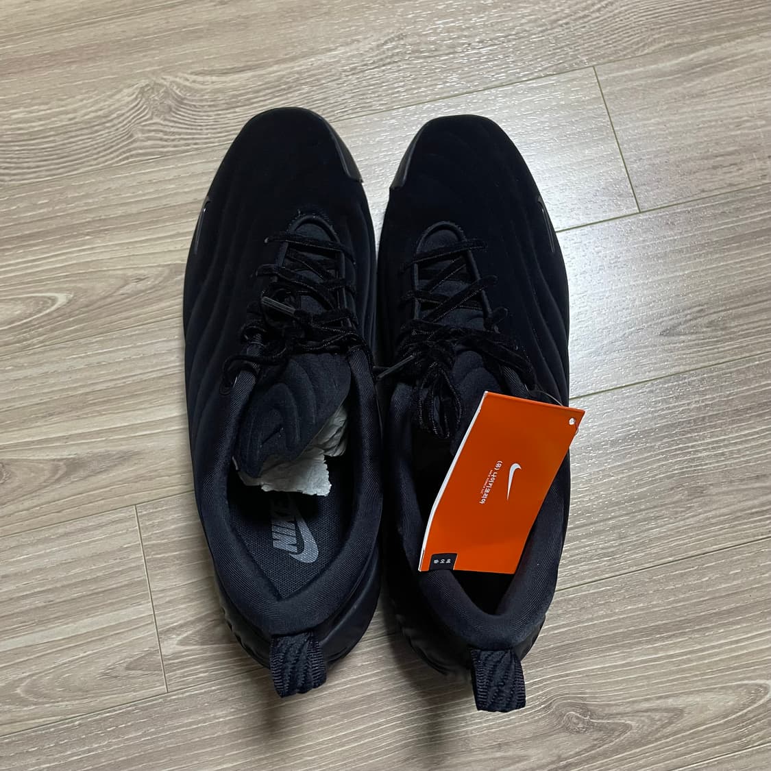 나이키 아스트라 울트라 트리플 블랙 상품이미지3