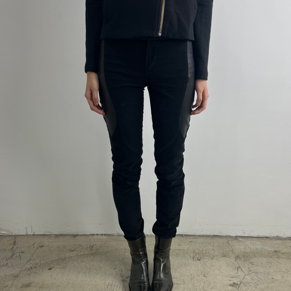 헬무트랭 레더 패널 코듀로이 레깅스진 상품이미지1