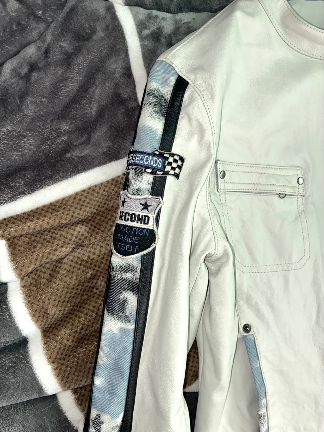 리얼레더 화이트 슬림핏 가죽자켓 상품이미지2