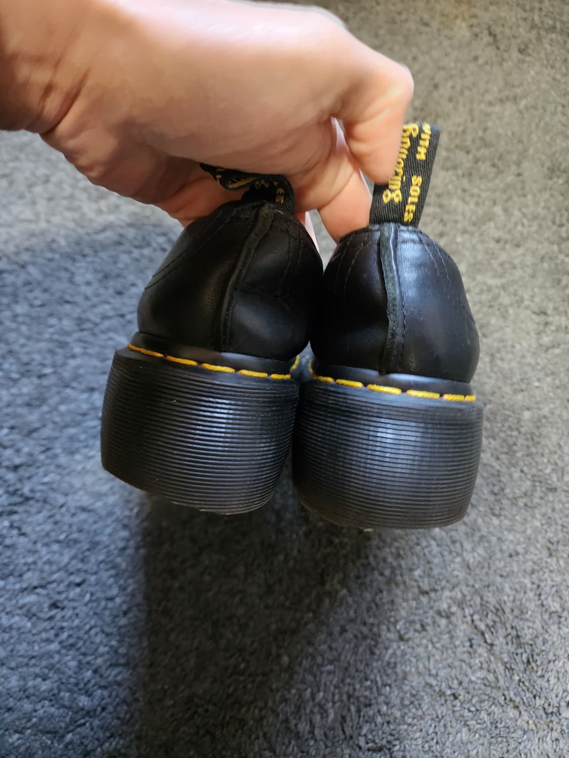 여성 닥터마틴 블랙 스트랩 eu38사이즈  상품이미지3