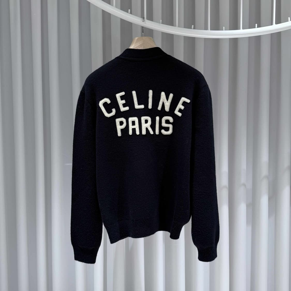 M / 셀린느 컬리지 로고 울 브이넥 가디건 / 미사용 상품이미지4