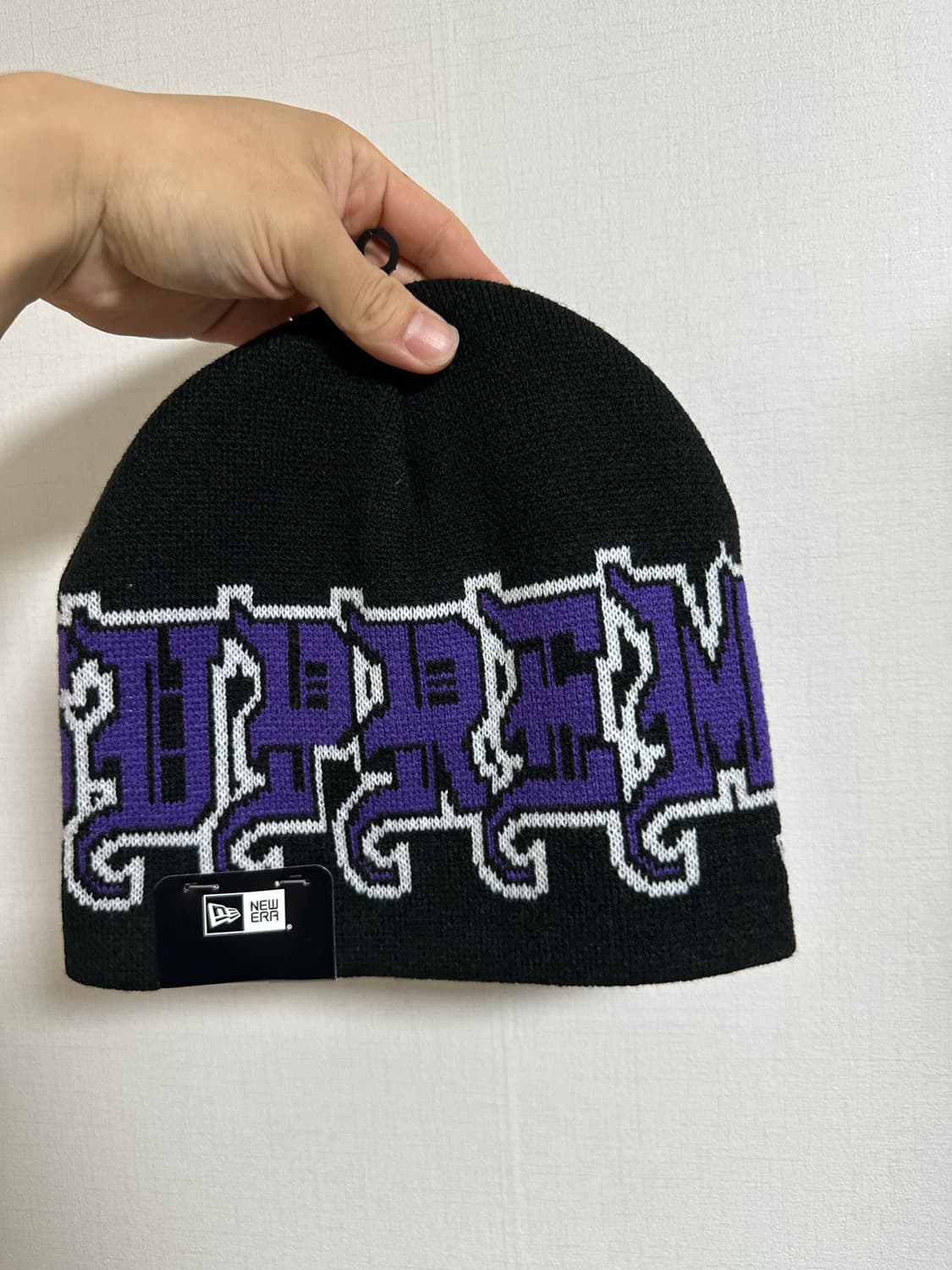 슈프림 뉴에라 아웃라인 비니 블랙 - 25FW 상품이미지2