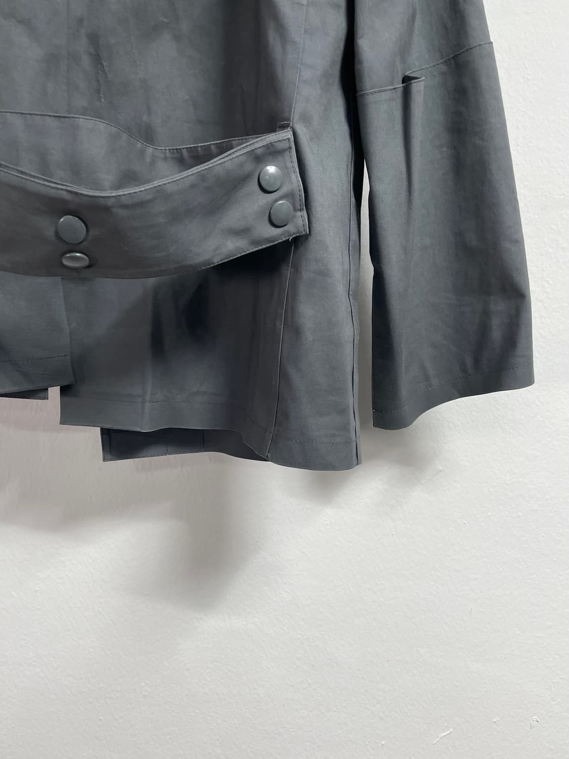 발렌시아가 언발란스 고어텍스 벨티드 자켓 (on.183)   상품이미지6