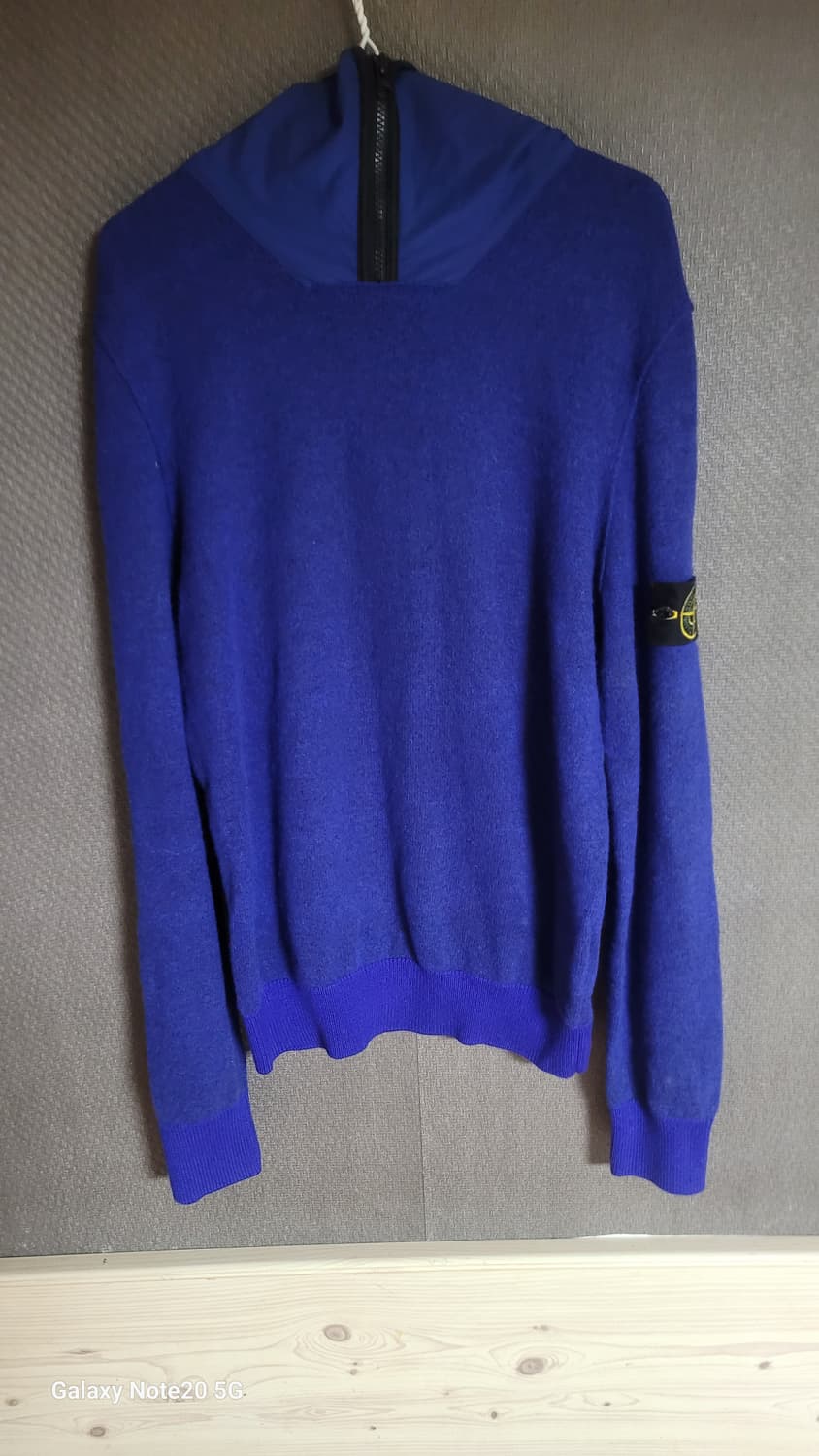 스톤아일랜드 후드 니트 상품이미지1