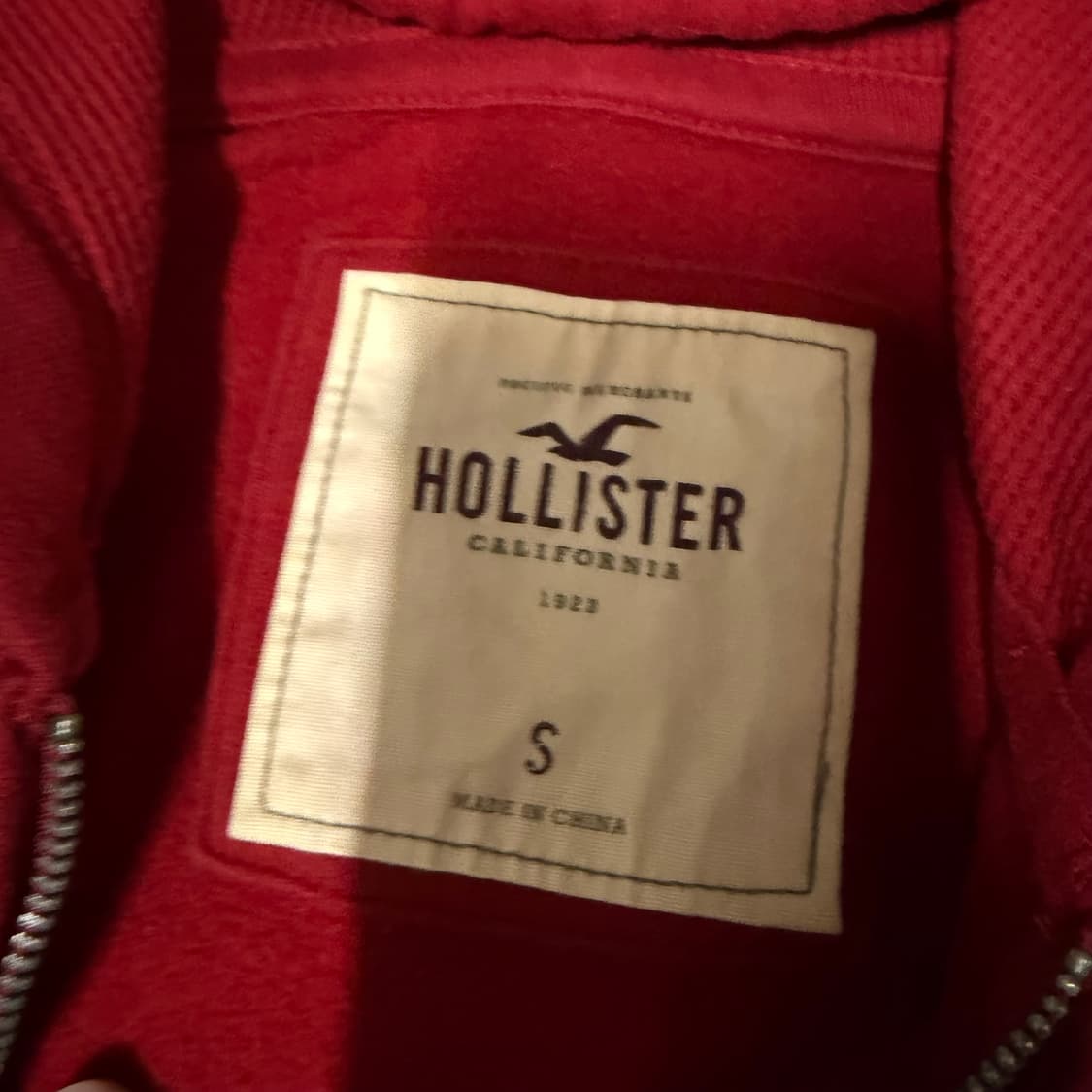 홀리스터 레드 후드집업 s 상품이미지3