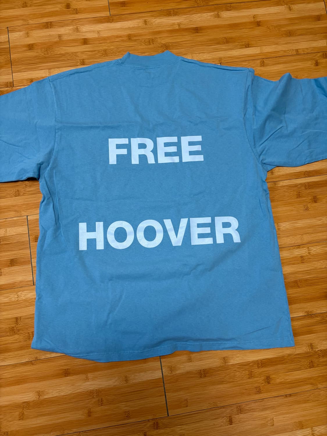 프리후버 반팔 팝니다 상품이미지1