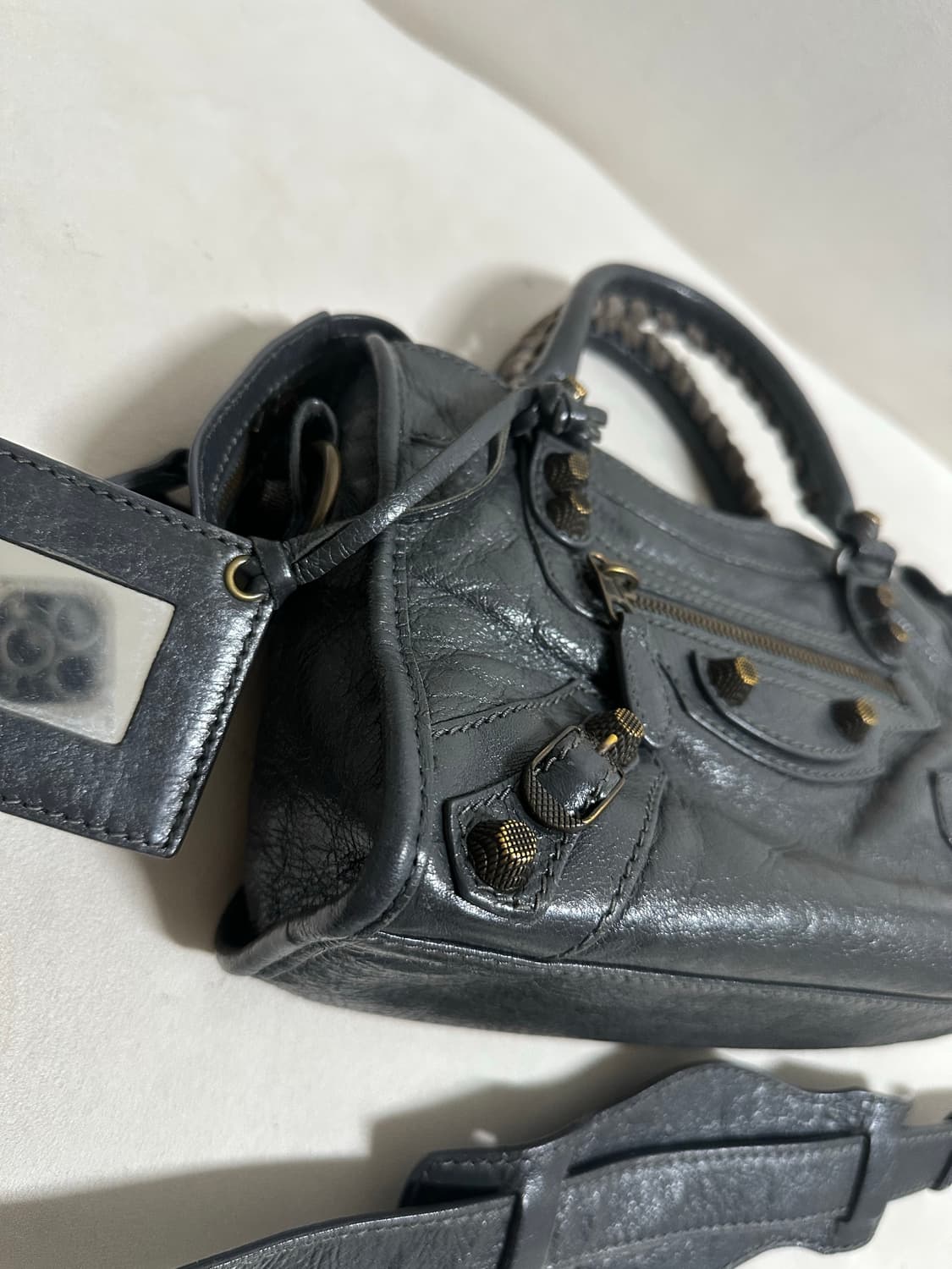 [A+ 정품] 발렌시아가 시티 모터백 미니 그레이 상품이미지5