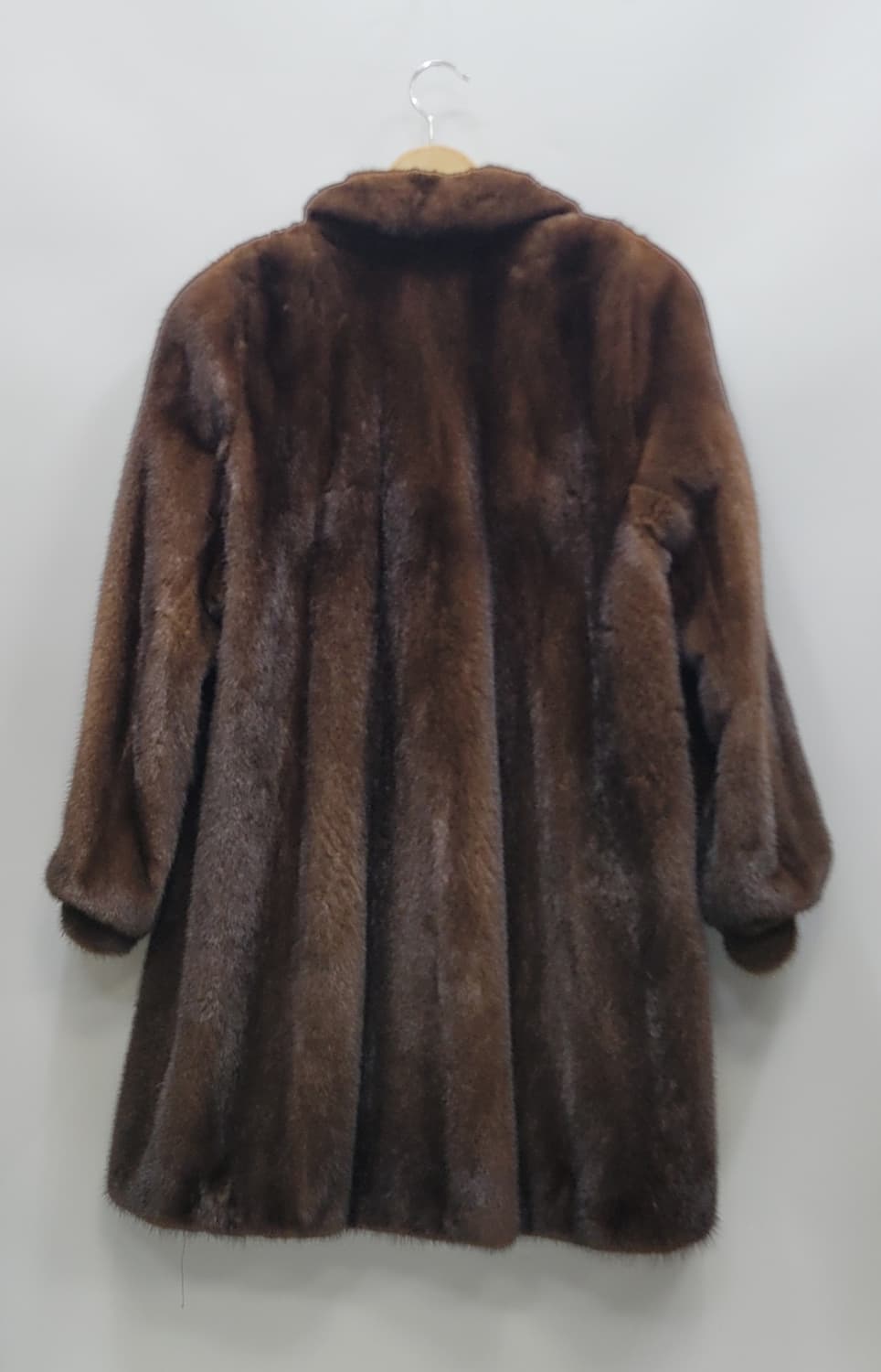 삼화모피 아메리칸레전드 밍크 코트 / 여 94-102-165
 상품이미지2