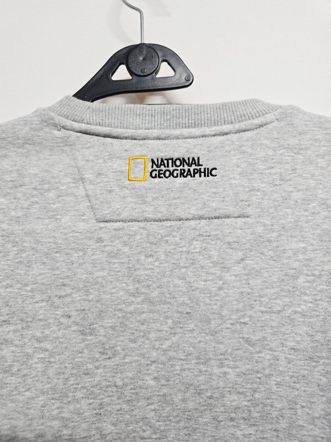 내셔널지오그래픽 맨투맨 티셔츠 회색 상품이미지7