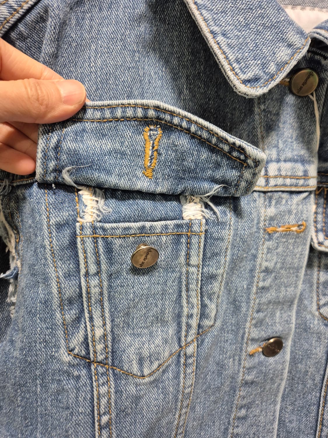 (세일)(새상품)슈에뜨사페 데님 자켓 무신사입점브랜드 상품이미지4