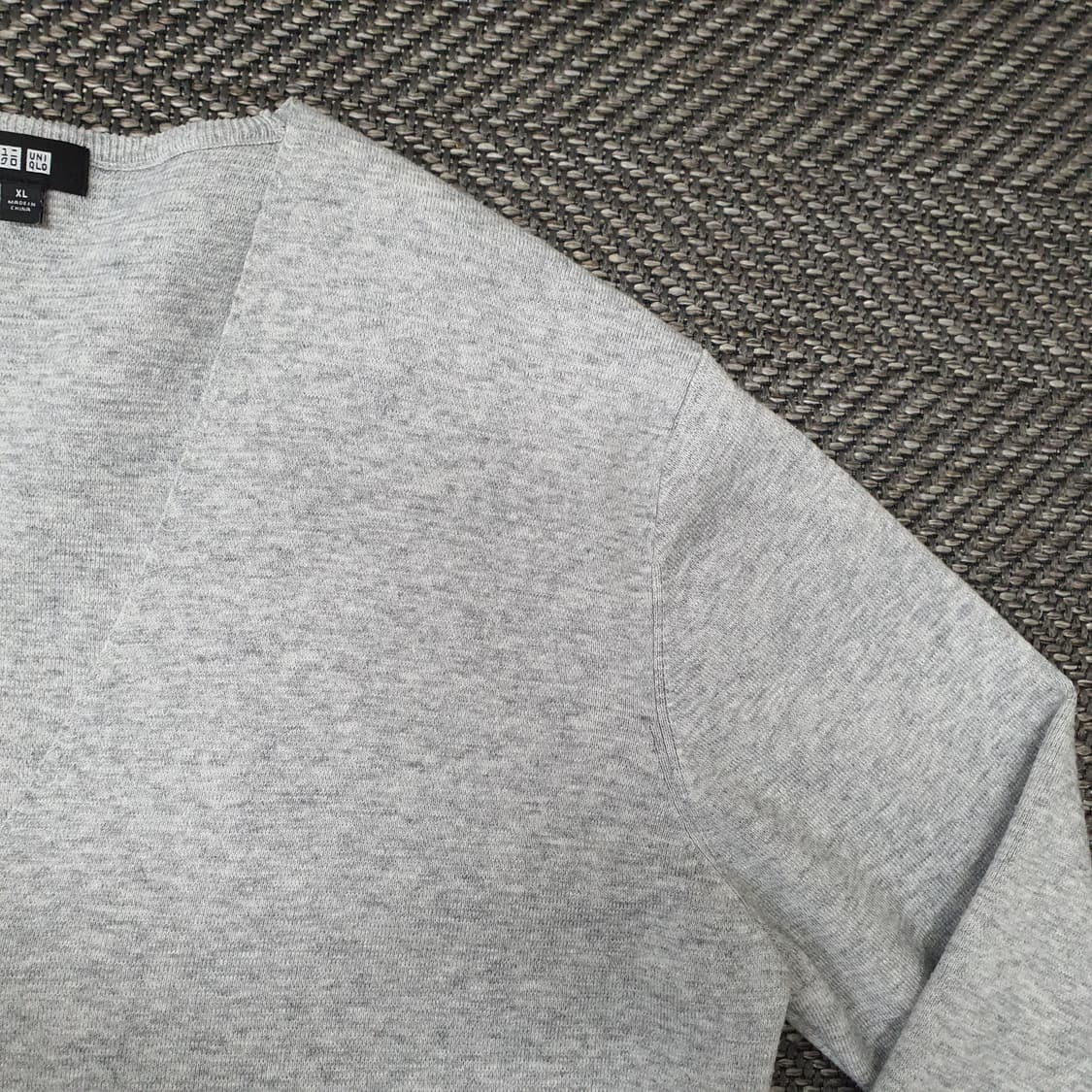 유니클로 브이넥 니트 가디건 남자105 상품이미지3