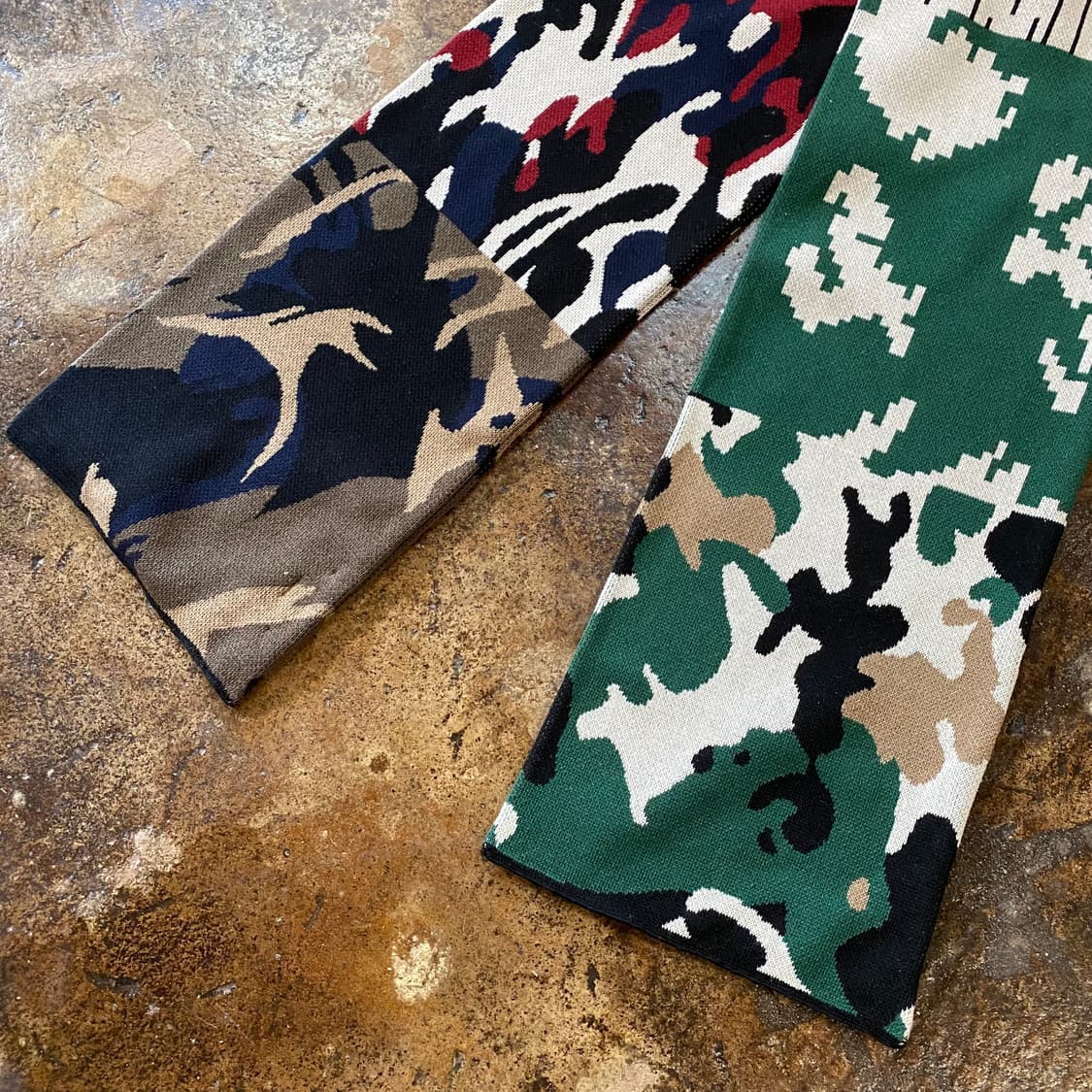 고샤 루브친스키 카모 머플러 상품이미지5