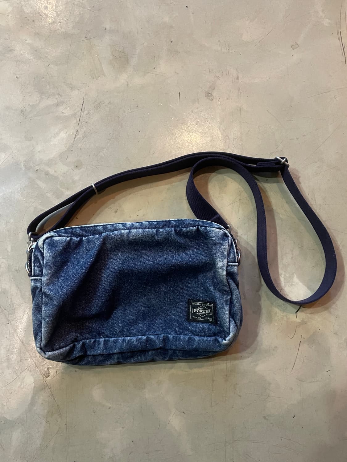 요시다 포터 X 빔즈 지루시 데님 크로스백 상품이미지1