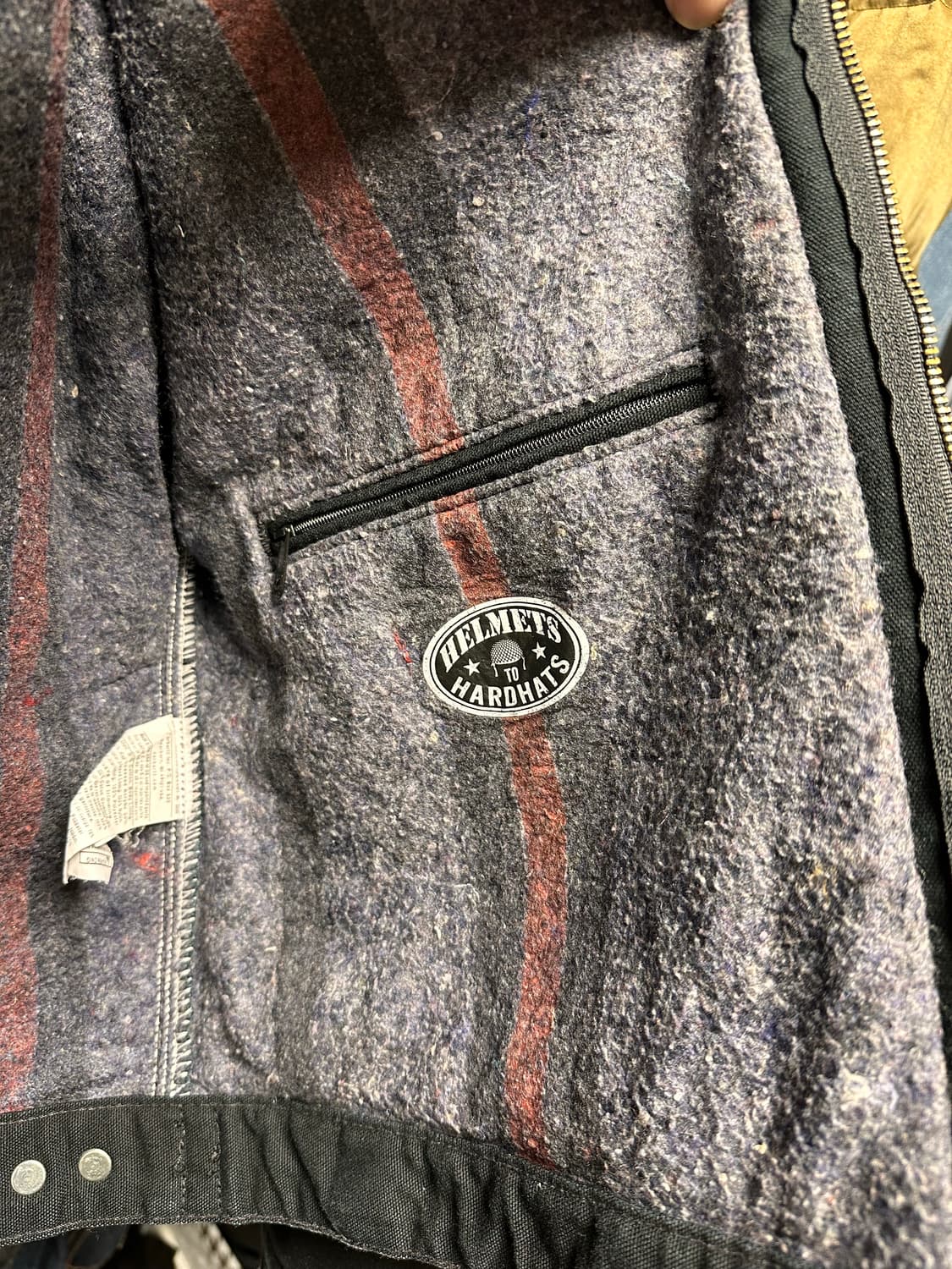 칼하트디트로이트 자켓 판매합니다 상품이미지5