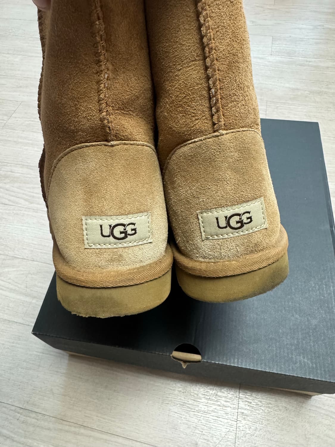 어그 클래식 쇼츠 체스트넛 280 상품이미지5